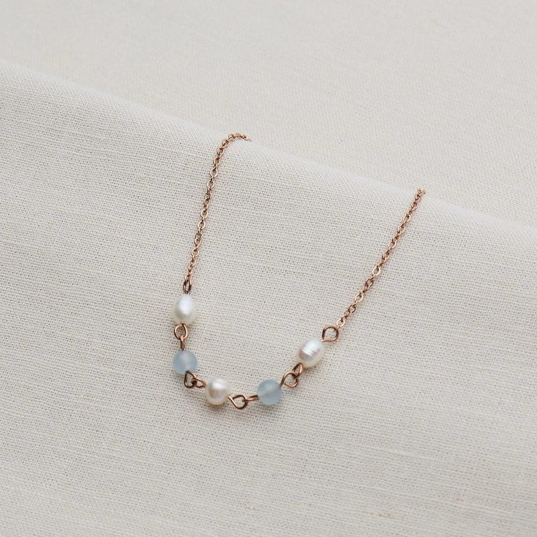 Kette mit Gemstone & Perlen