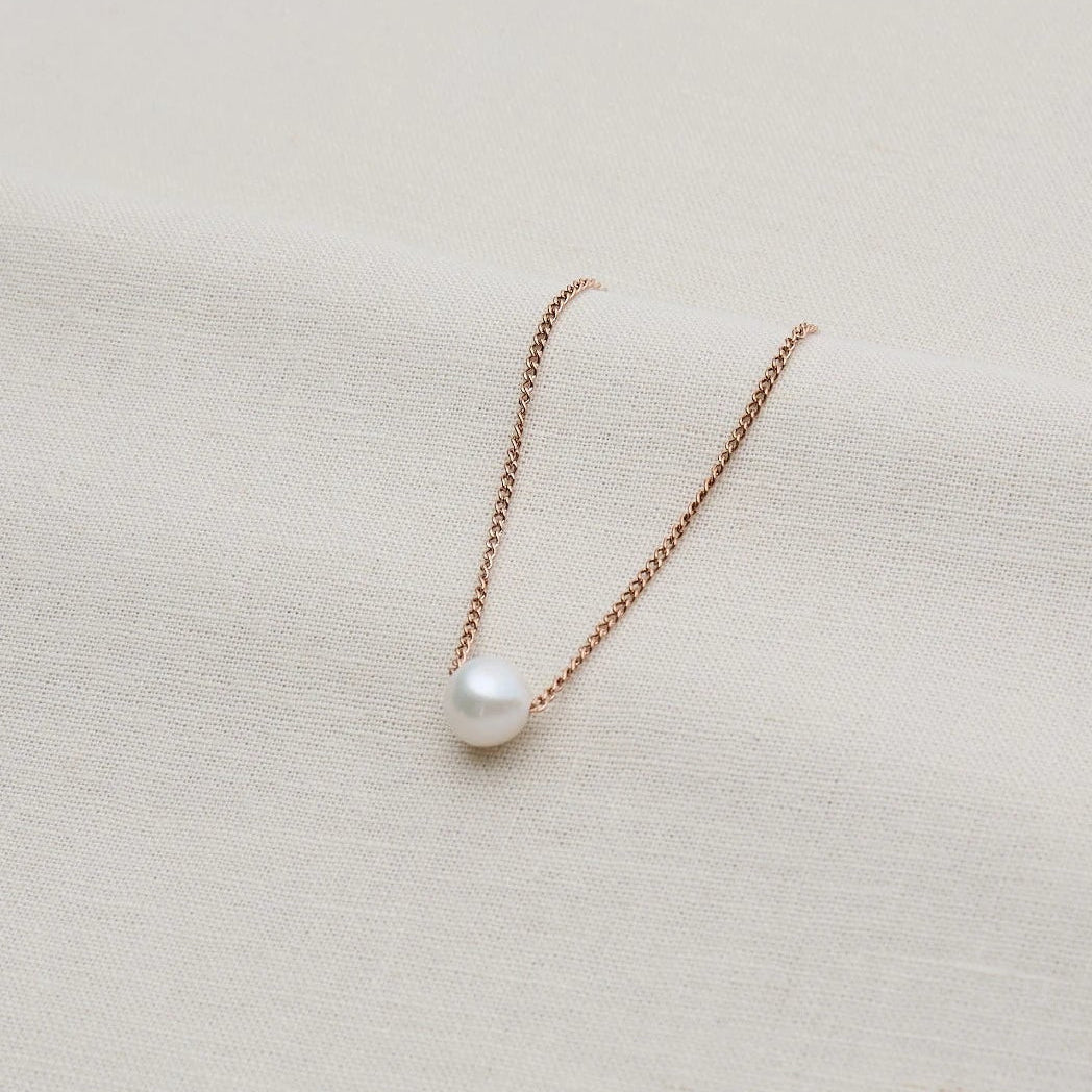 Kette mit Solitär Perle