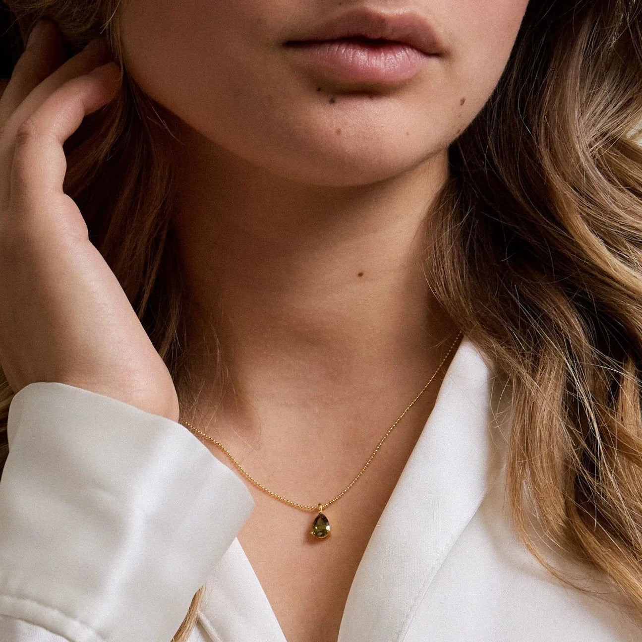 Kette Kristall, olivgrün