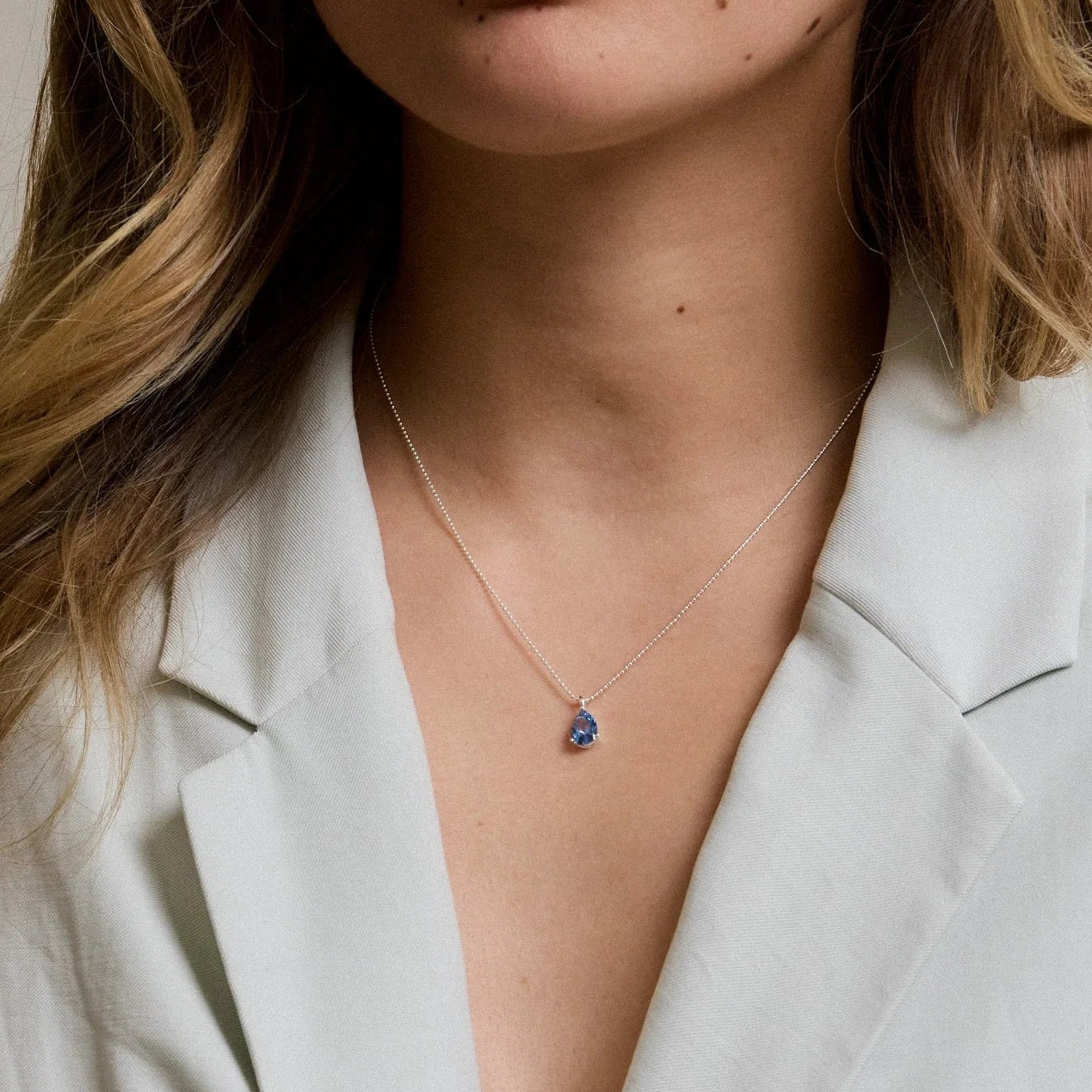 Kette Kristall, pastellblau