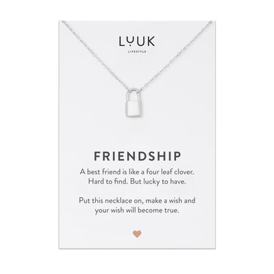 Silberne Halskette mit Verhängeschloss Anhänger auf Friendhsip Karte von der Marke Luuk Lifestyle