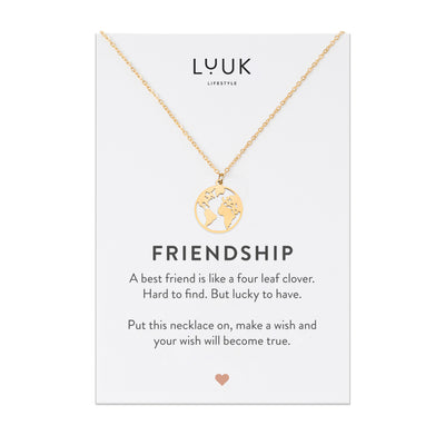 Gold Kette mit Weltkarten Anhänger aus Edelstahl in Silber auf Happiness Spruchkarte von der Marke Luuk Lifestyle